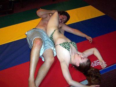 Sia is NOBODY'S Slave!